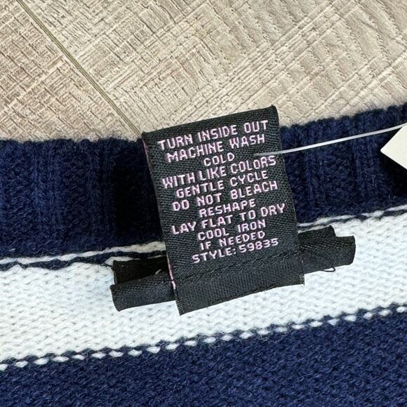 NWT HOOKED UP by IOT Women’s Navy White Striped Crew Neck Puffy Santa Sweater - Picture 3 of 6